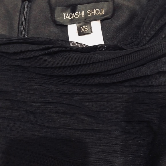 Tadashi Shoji Gown - Picture 4 of 5